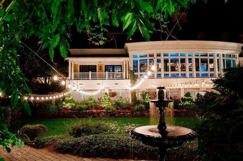 Bedford Village Inn Kültér fotó